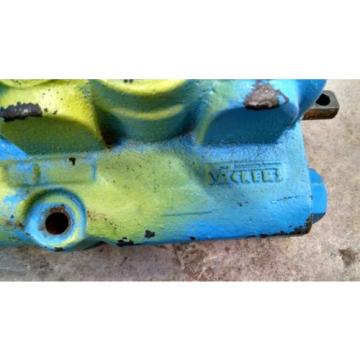Vickers Single Spool Hydraulic Valve 882 3 82 1692517 P1020D0 10