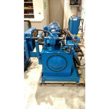 Hydraulic power unit with Vickers 15HP pump