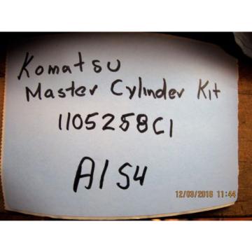 TYPE 29510 IHC H100C LOADER, SCOOP DED 4 X 4, KOMATSU Master Cylinder Kit [A1S4]