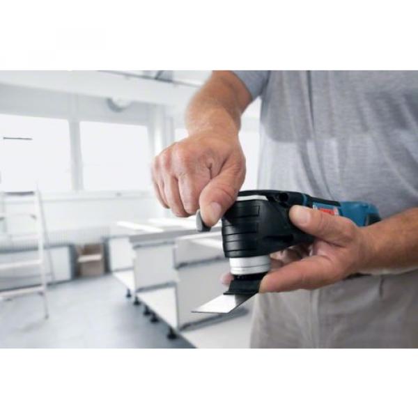 new Bosch GOP 18V -28 Cordless Multi-Tool + AIZ32 Blade 06018B6002 3165140842563 #5 image
