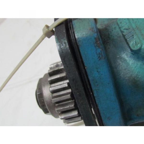 Vickers V20 1P11P 3C20 LH Hydraulic Pump #8 image