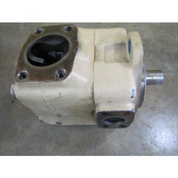 VICKERS 45V60A1C22R VANE TYPE HYDRAULIC PUMP 3&#034; INLET 1-1/2&#034; OUTLET 1-1/4&#034; SHAFT #3 image