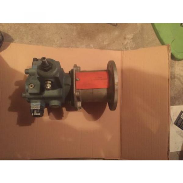 Continental PVR15-20B15RF-0-5-F 20GPM Hydraulic Press Comp Vane Pump #2 image