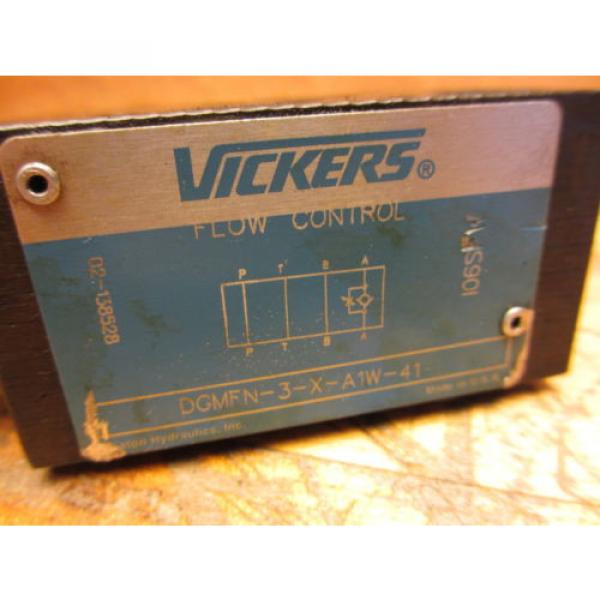Vickers DGMFN-3-X-A1W-41 Hydraulic Flow Control Valve 02-138528 #2 image