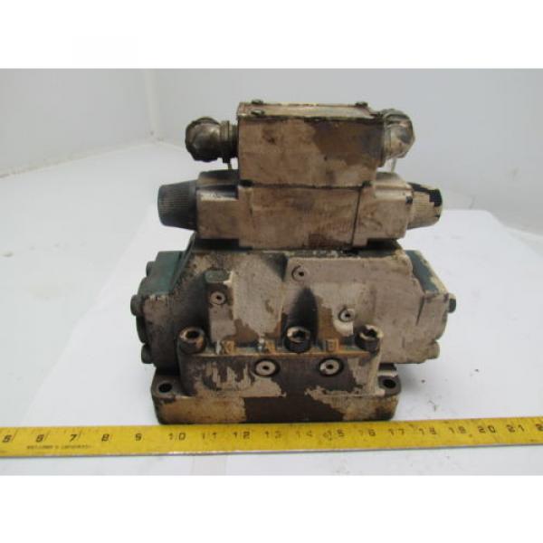 Eaton Vickers DG5S-8-8C-S-M-WB-20 Two Stage Four Way Hydraulic Valve #1 image