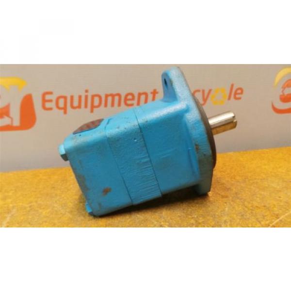 Vickers Eaton Hydraulics Vane Pump 3820863 V10 #1 image