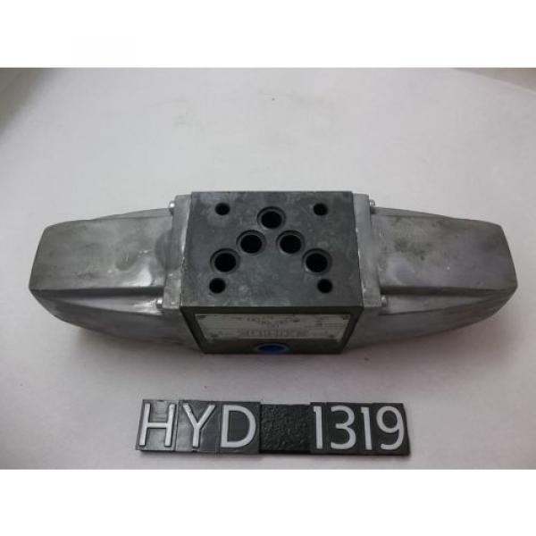 Vickers DG4S40133C50 Hydraulic Directional Control Valve HYD1319 #3 image
