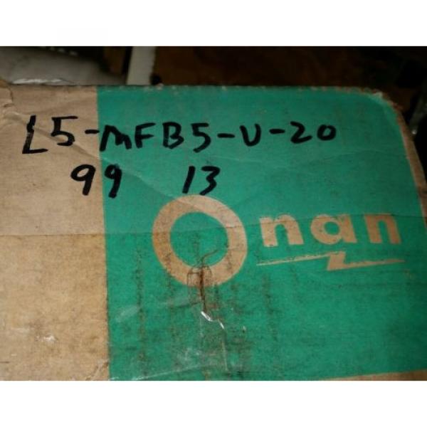 399-0085 ONAN  HYDRAULIC OIL MOTOR VICKERS L5-MFB5-U-20   Origin OLD STOCK #3 image