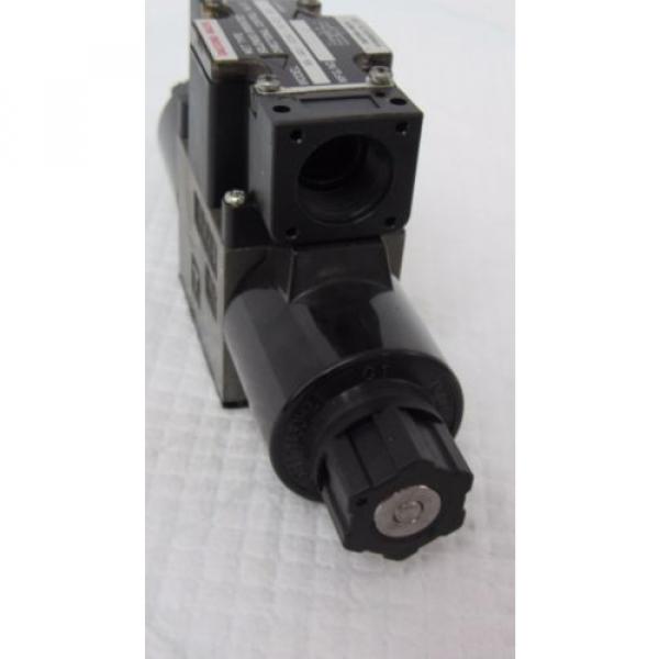 DAESUNG-NACHI SS-GO1-E3X-R-C1-20 WET SOLENOID OPERATED DIRECTIONAL CONTROL VALVE #4 image
