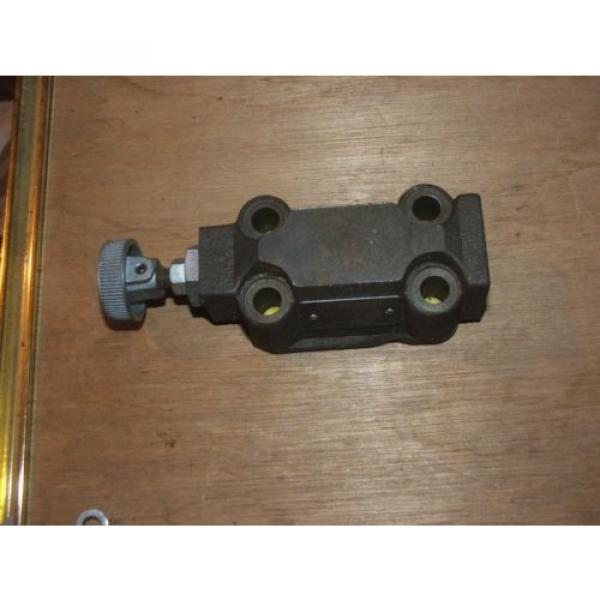 DENISON HYDRAULICS HYDRAULIC R4V06-003-10-A1  RELIEF VALVE #1 image