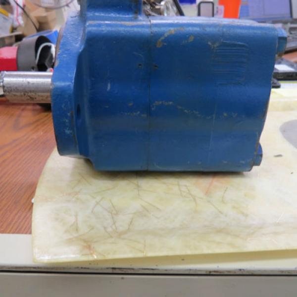 2 - Hydraulic pumps, Metaris MH5V30A-1C-21 amp; Vickers #4 image