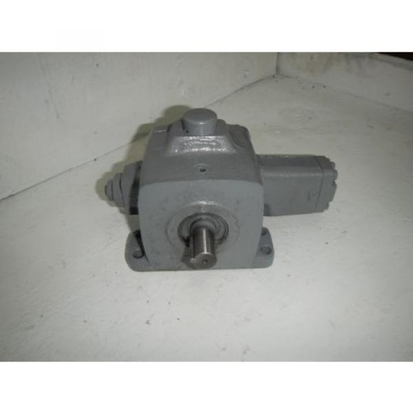 Natchi VDR1A-1A3-E22 Hydraulic Pressure Compensated Vane Pump 8GPM #1 image